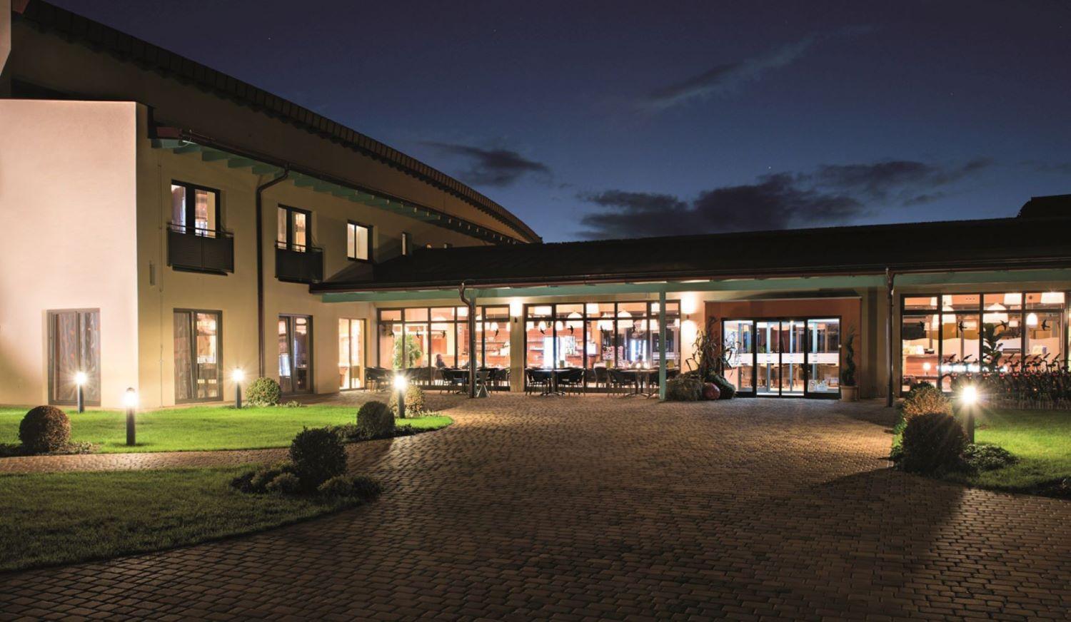 Vulkan Wellness Hotel & Camping Celldomolk Bagian luar foto
